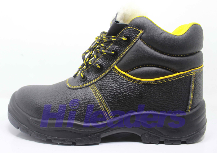 Cold resistant  safety shoes with S3 standard in winter